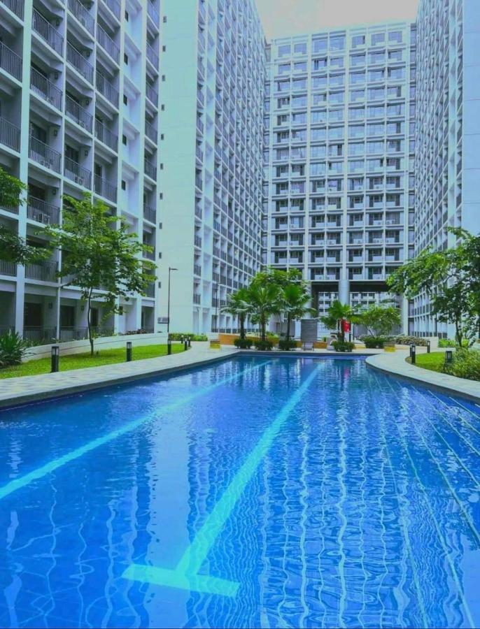 Deluxe Suites Razelles 2 At Shore 2 Residences Tower 1 파사이 외부 사진