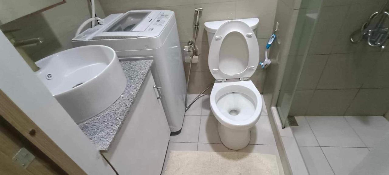 Deluxe Suites Razelles 2 At Shore 2 Residences Tower 1 파사이 외부 사진