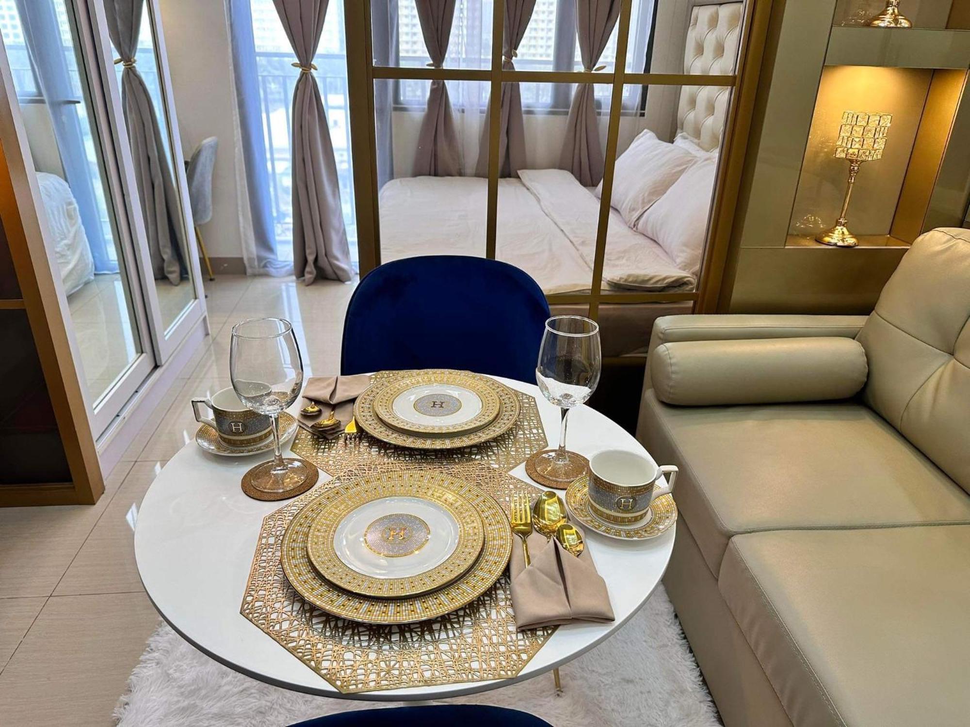 Deluxe Suites Razelles 2 At Shore 2 Residences Tower 1 파사이 외부 사진